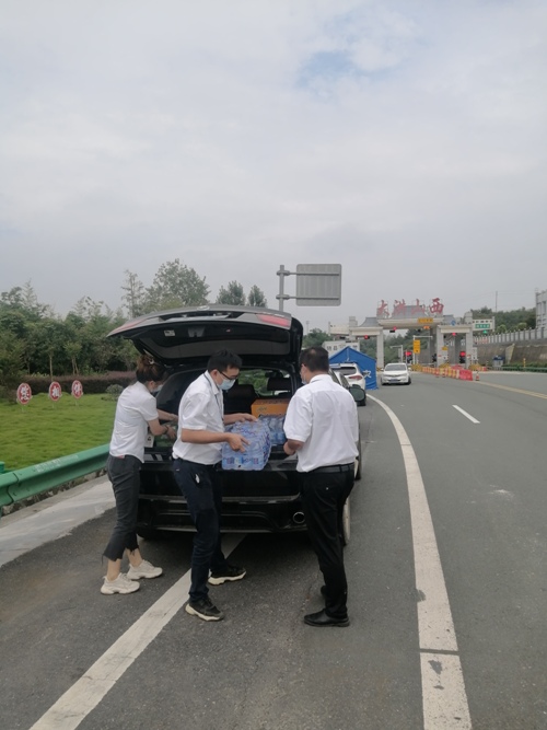 向疫情防控一線工作人員致敬！瑞碩在行動